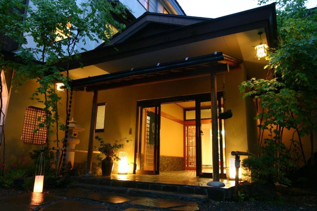 Oumeitei Tsuji Ryokan Нагано Экстерьер фото